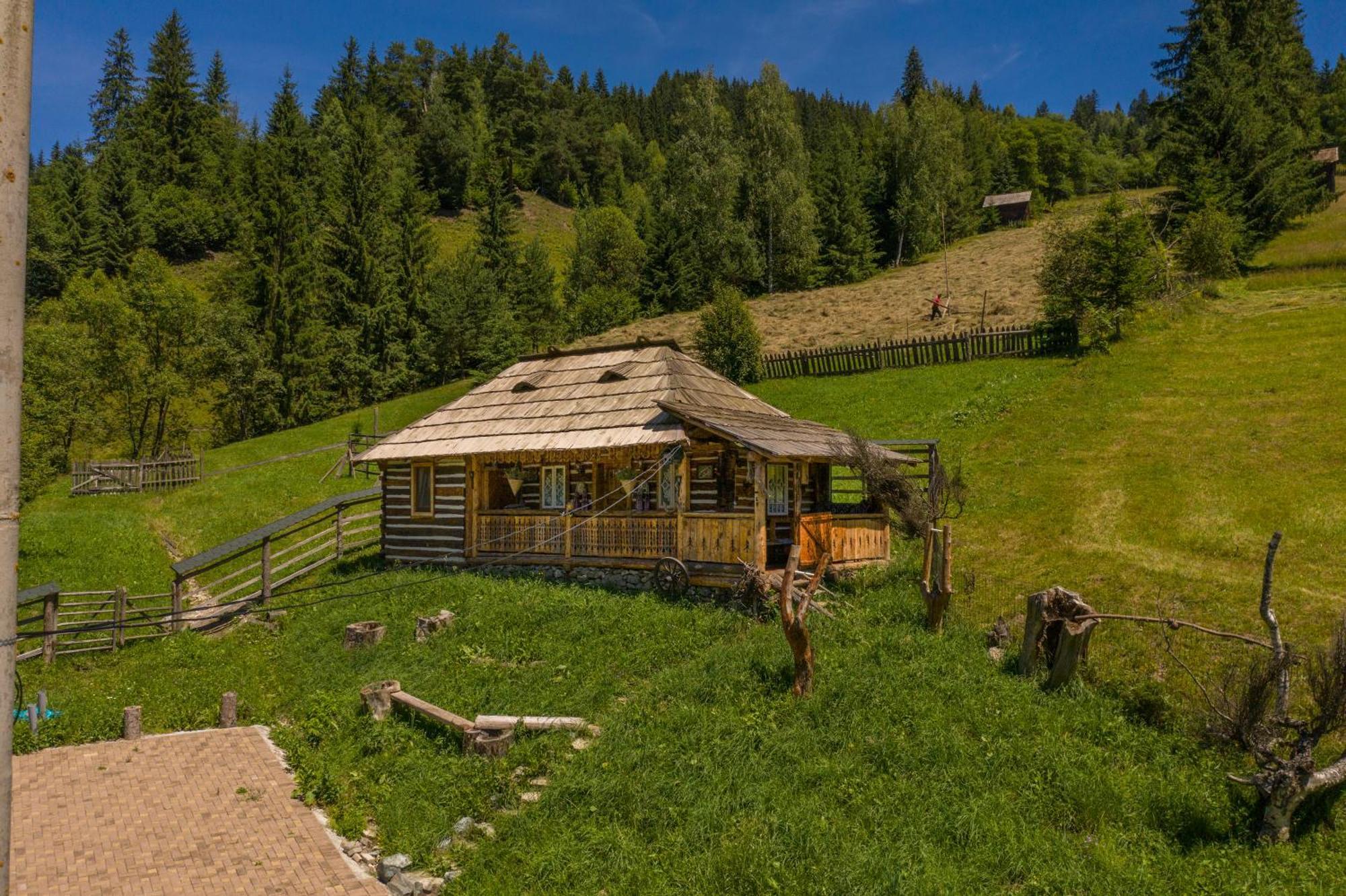 Вилла Casa Rustik Bucovina Фунду Молдовей Экстерьер фото
